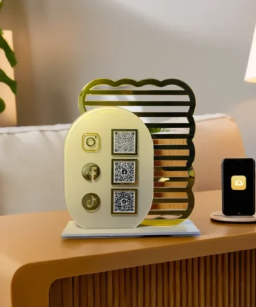 فاخر لرمز QR